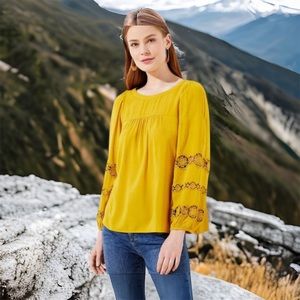 Loft Embroidered Lace Sleeve Blouse. Size-XXL NWT Gold